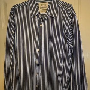 Aeropostale men’s large dress shirt slightly use from a smoke free home